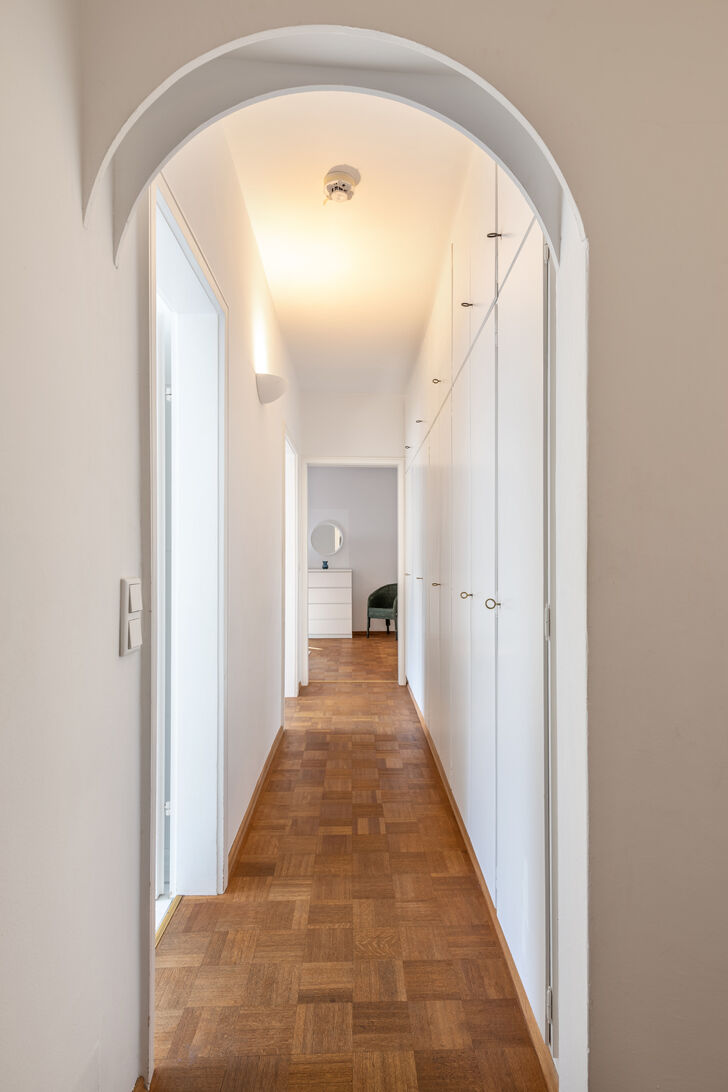 Raumhoher Einbauschrank