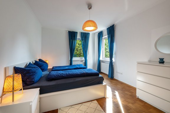 Schlafzimmer zum Garten