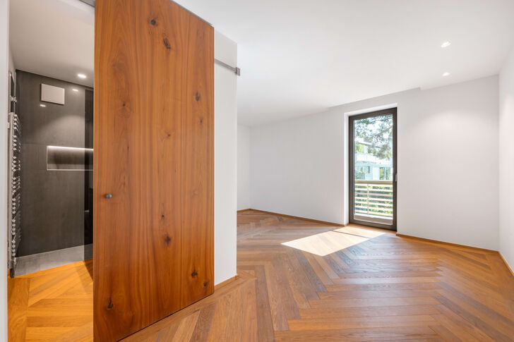 Schlafzimmer mit Bad en suite