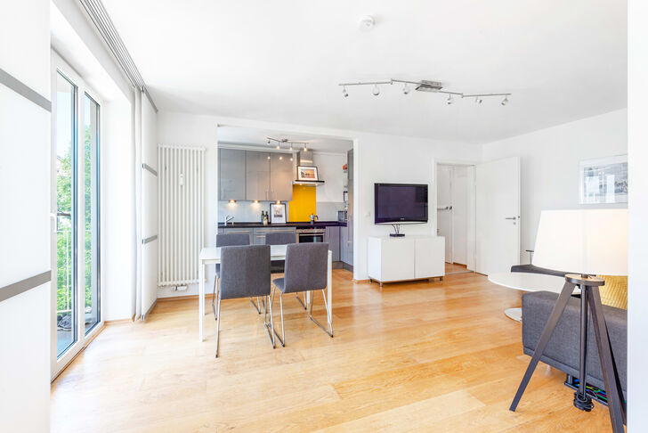 Wohnbereich mit Sofa-Ecke