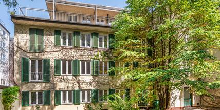 2 room apartment next to the Pinakotheken in idyllic inner courtyard location
