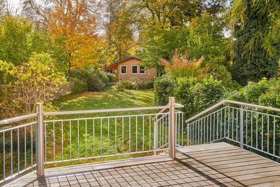 Prachtvolles Park-Flair mit Terrasse