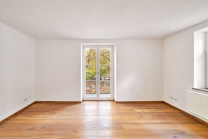 Schlafzimmer mit Balkon