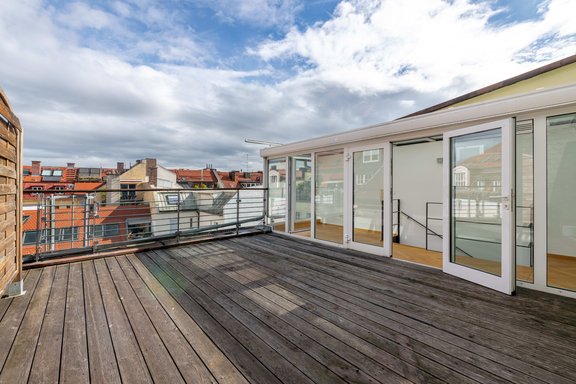 Dachterrasse und Wintergarten