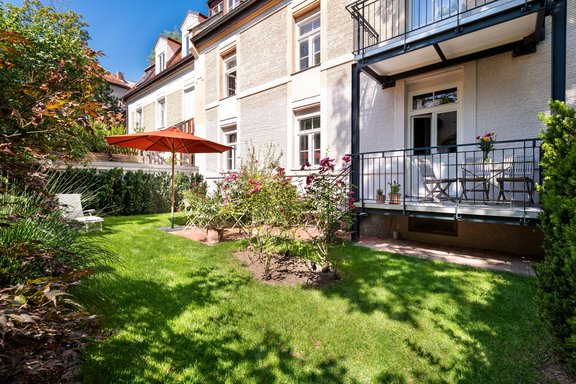 Grüne Oase im Zentru, von Neuhausen