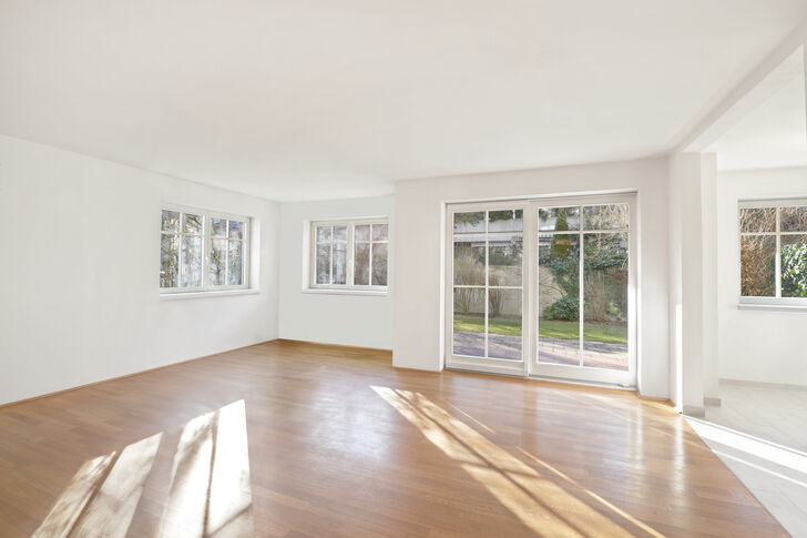 Wohnbereich mit Blick in den Garten
