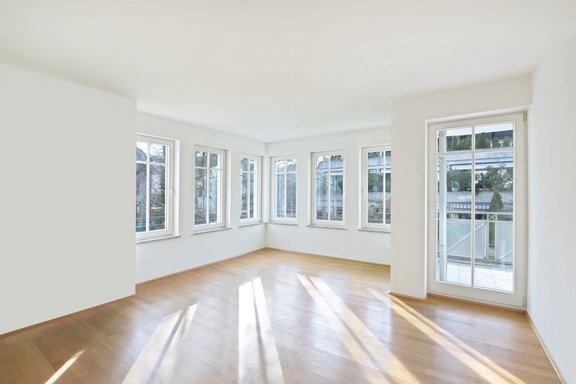 Bedroom with adjoining balcony