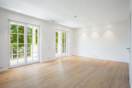 Fantastic 3-room apartment with large south-facing loggia for first-time occupancy