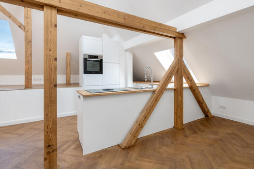 Fitted kitchen with branded appliances