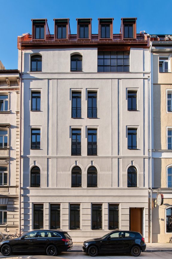 Bildschön gestaltete Fassade