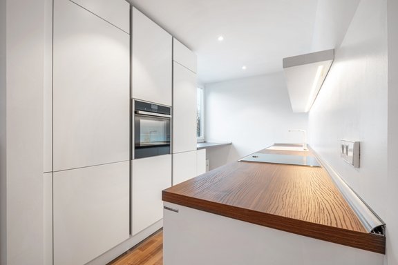 Hochwertige Einbauküche