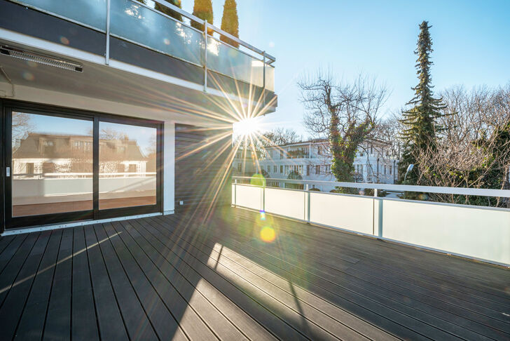 Sonnige Dachterrasse