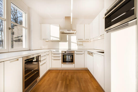 High quality fitted kitchen