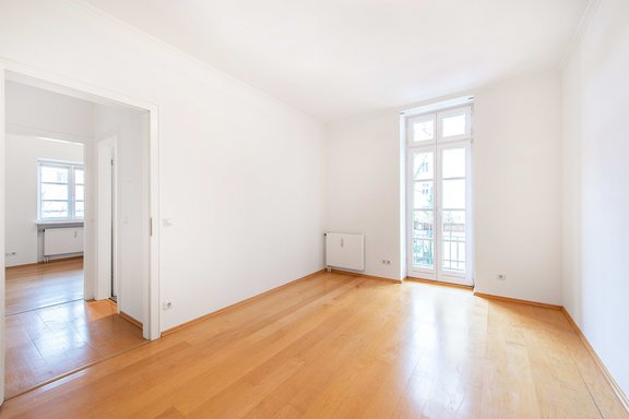 Schlafzimmer mit Balkon