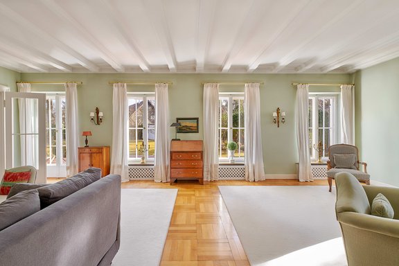 Livingbereich mit Blick ins Grüne