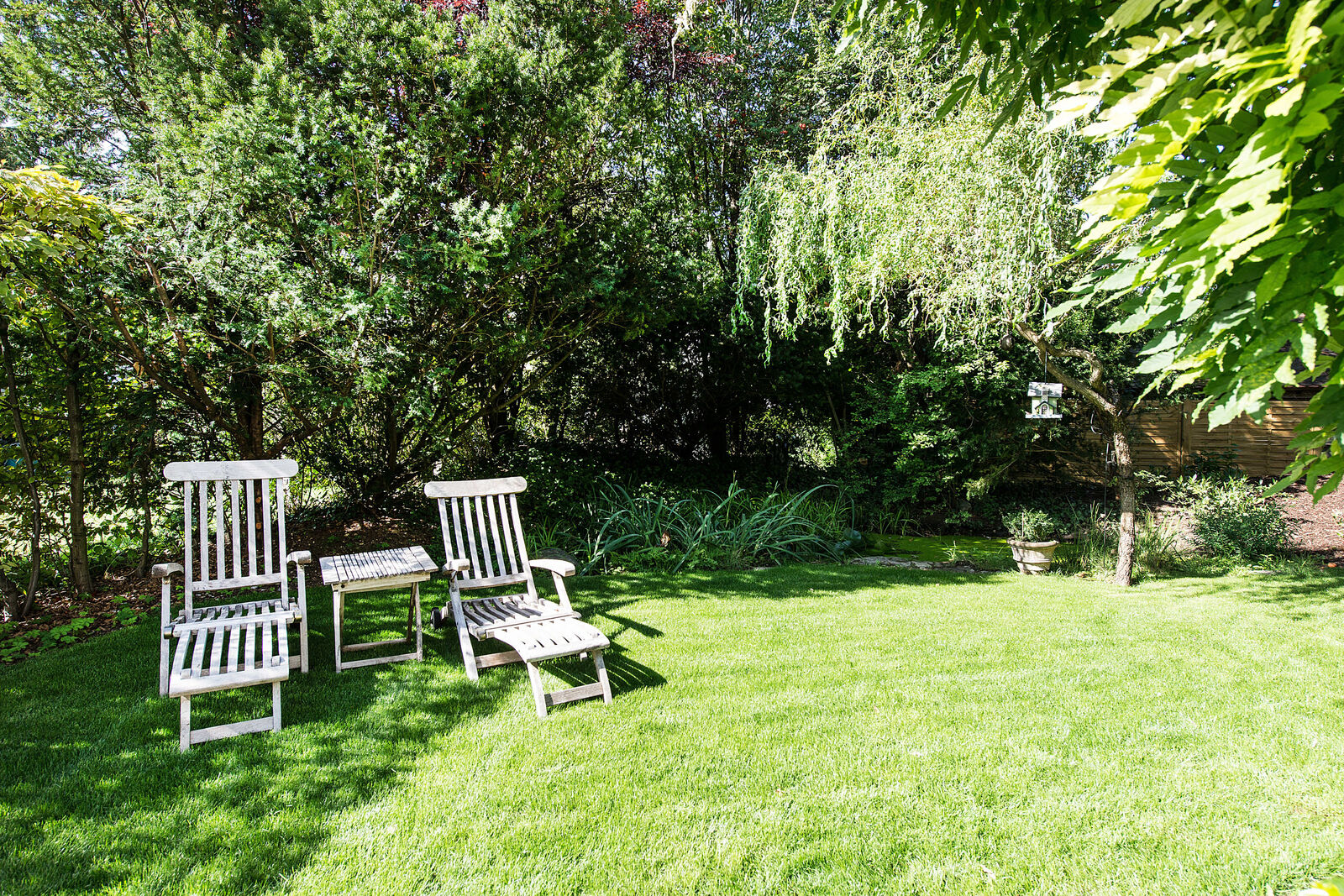 Garten mit Teich