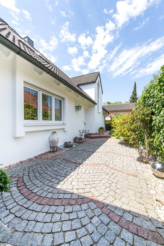 Idyllischer Eingangsbereich