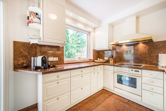 Hochwertige Einbauküche