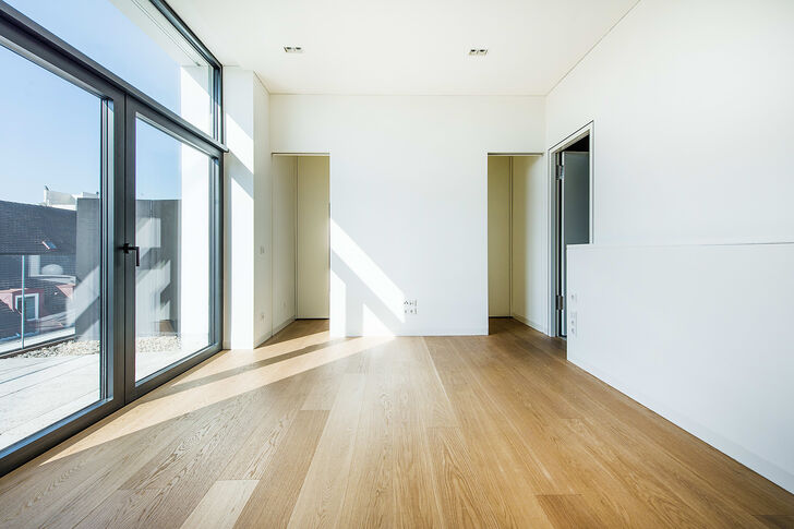 Schlafzimmer mit Ankleide und ensuite-Bad