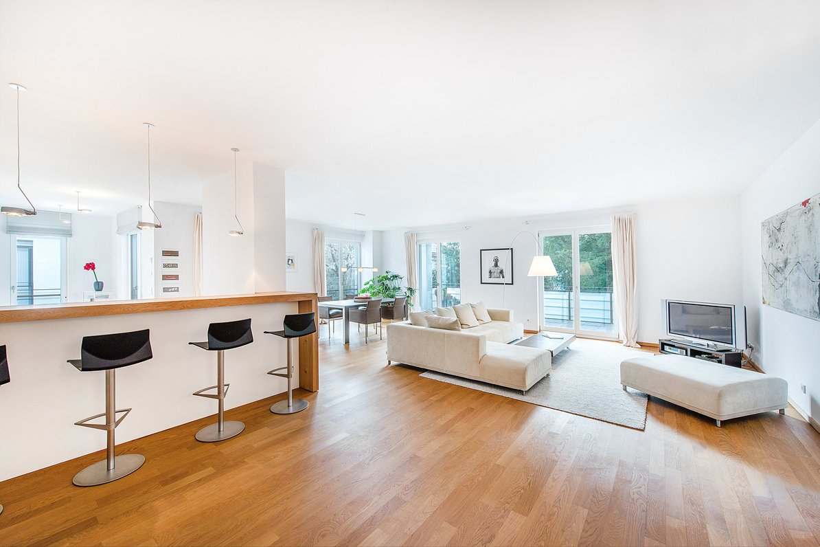 Living-dining area with open kitchen