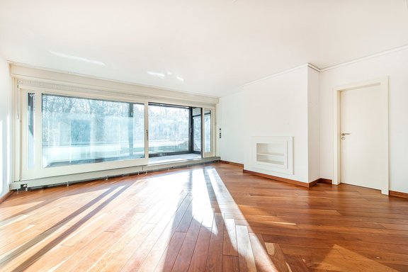 Schlafzimmer mit Loggia