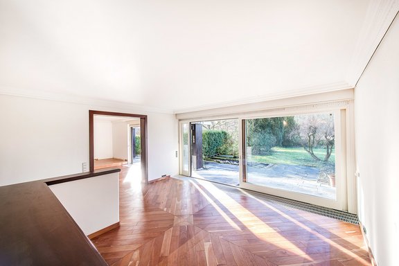 Wohnbereich mit Gartenzugang