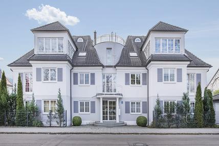Äußerst reizvolle 3-Zimmer-Dachterrassen-Wohnung mit Galerie und herrlicher Südterrasse