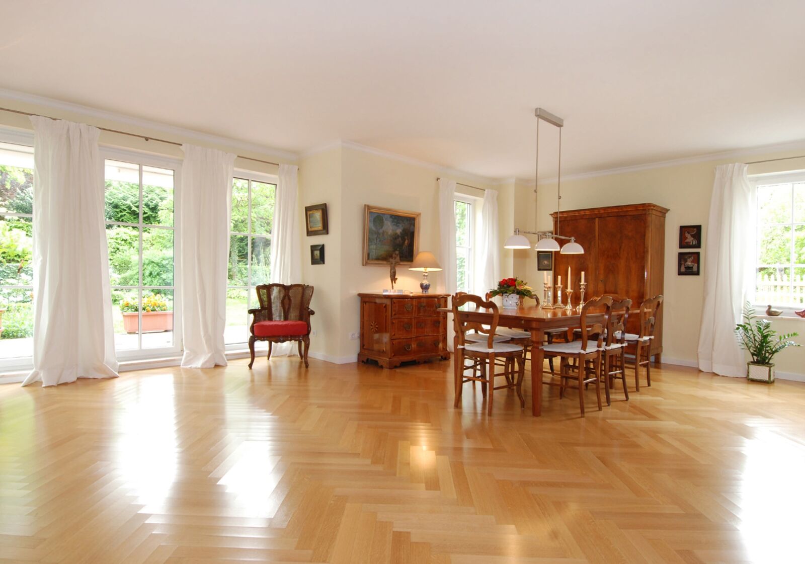Großer Essbereich