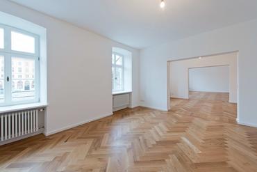 Extremely representative noble office unit in magnificent old building - first occupancy after renovation