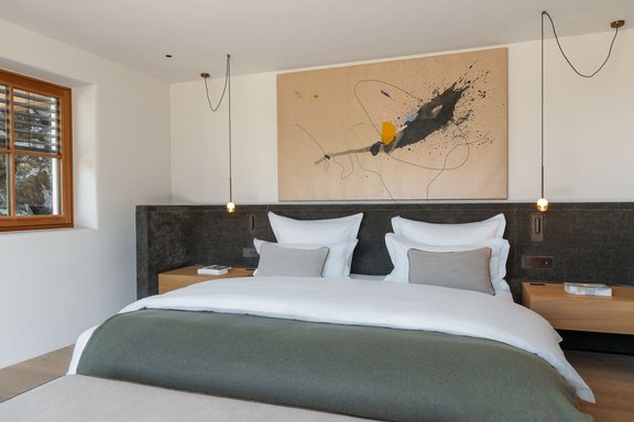 Schlafzimmer mit ruhiger Eleganz