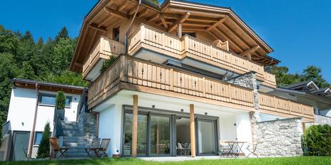 Alpine dream home with far-reaching views - modern home in a prime location