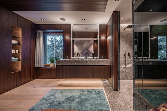 Bathroom with spa character