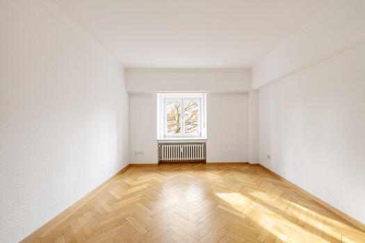 Schlafzimmer mit Stellfläche