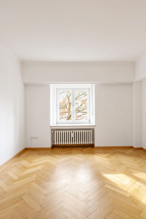 Schlafzimmer mit Stellfläche