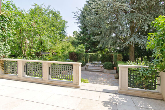 Gorgeous garden