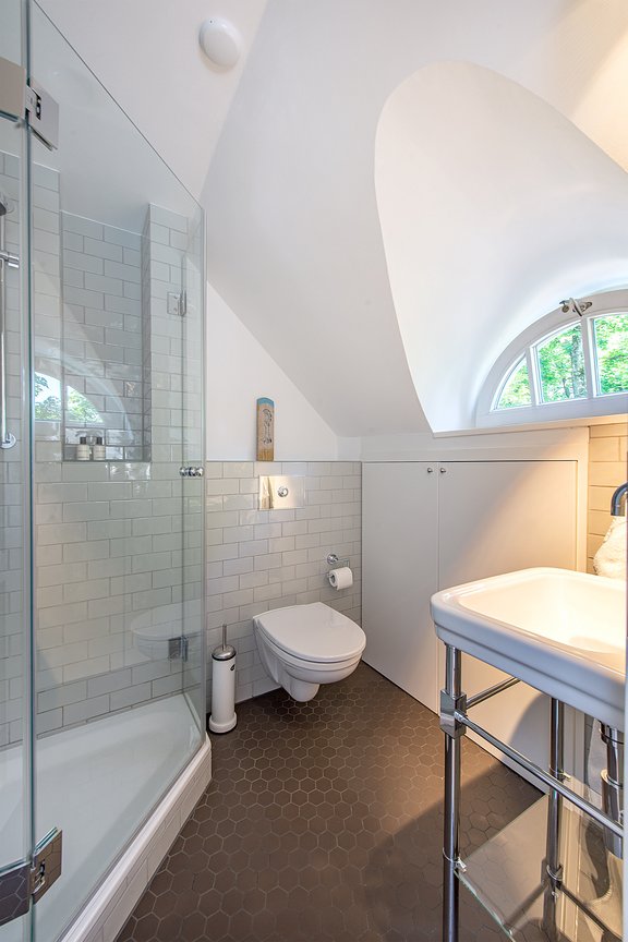 Bäder von Material + Konzept