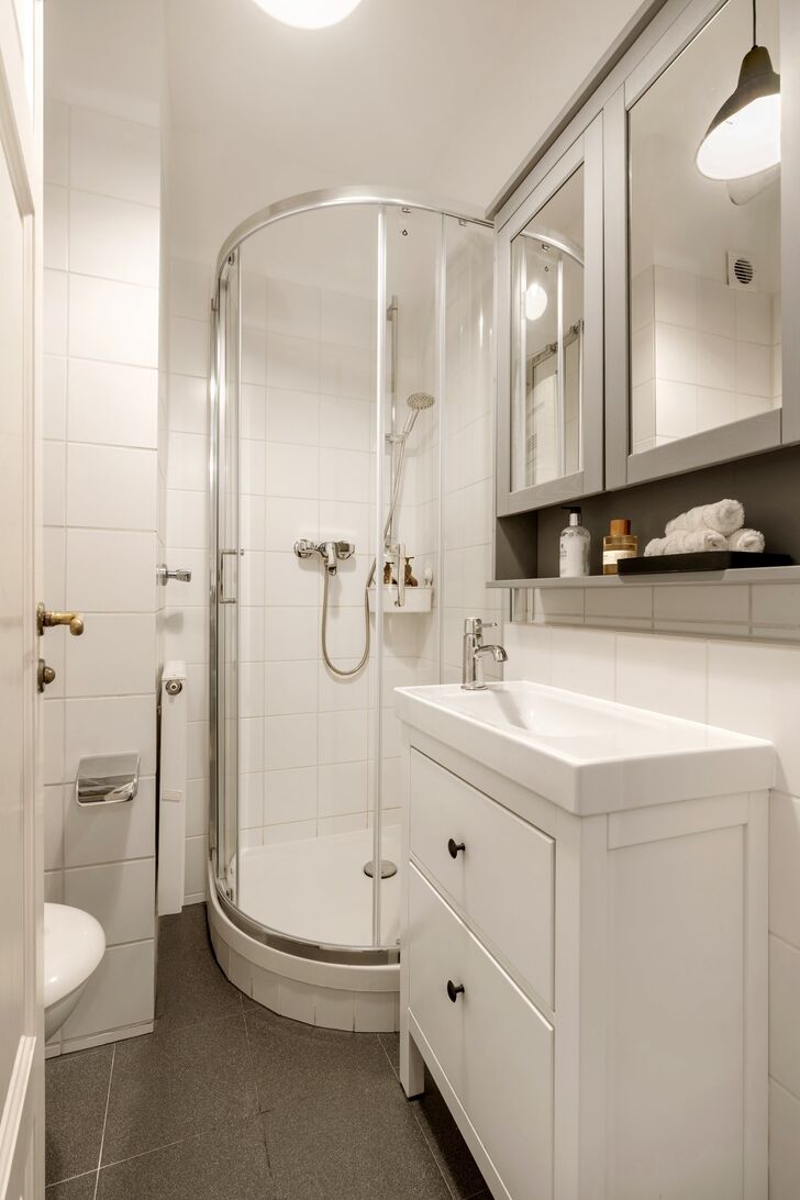 Timeless Shower Room