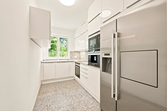 Timeless fitted kitchen