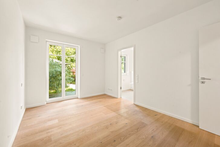 Schlafzimmer mit Gartenblick
