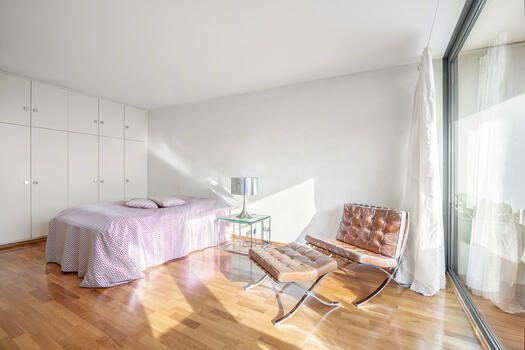 Schlafzimmer mit Einbauschrank
