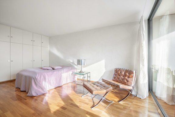 Schlafzimmer mit Einbauschrank