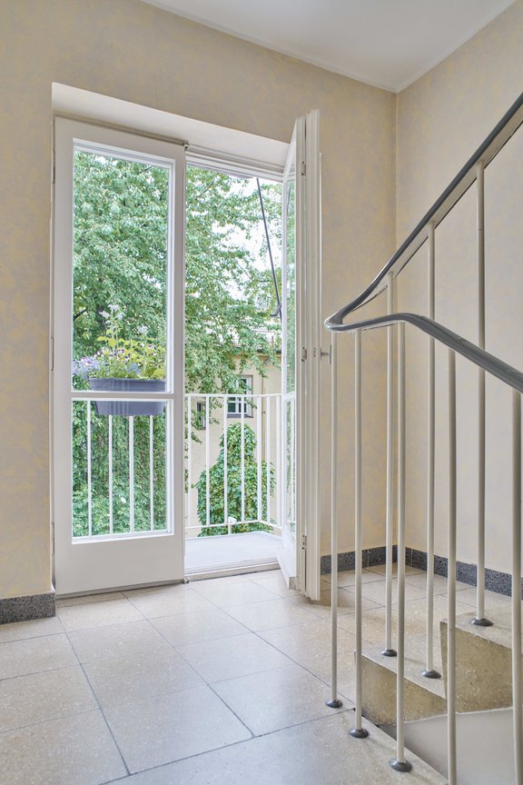 Balconies on the mezzanines
