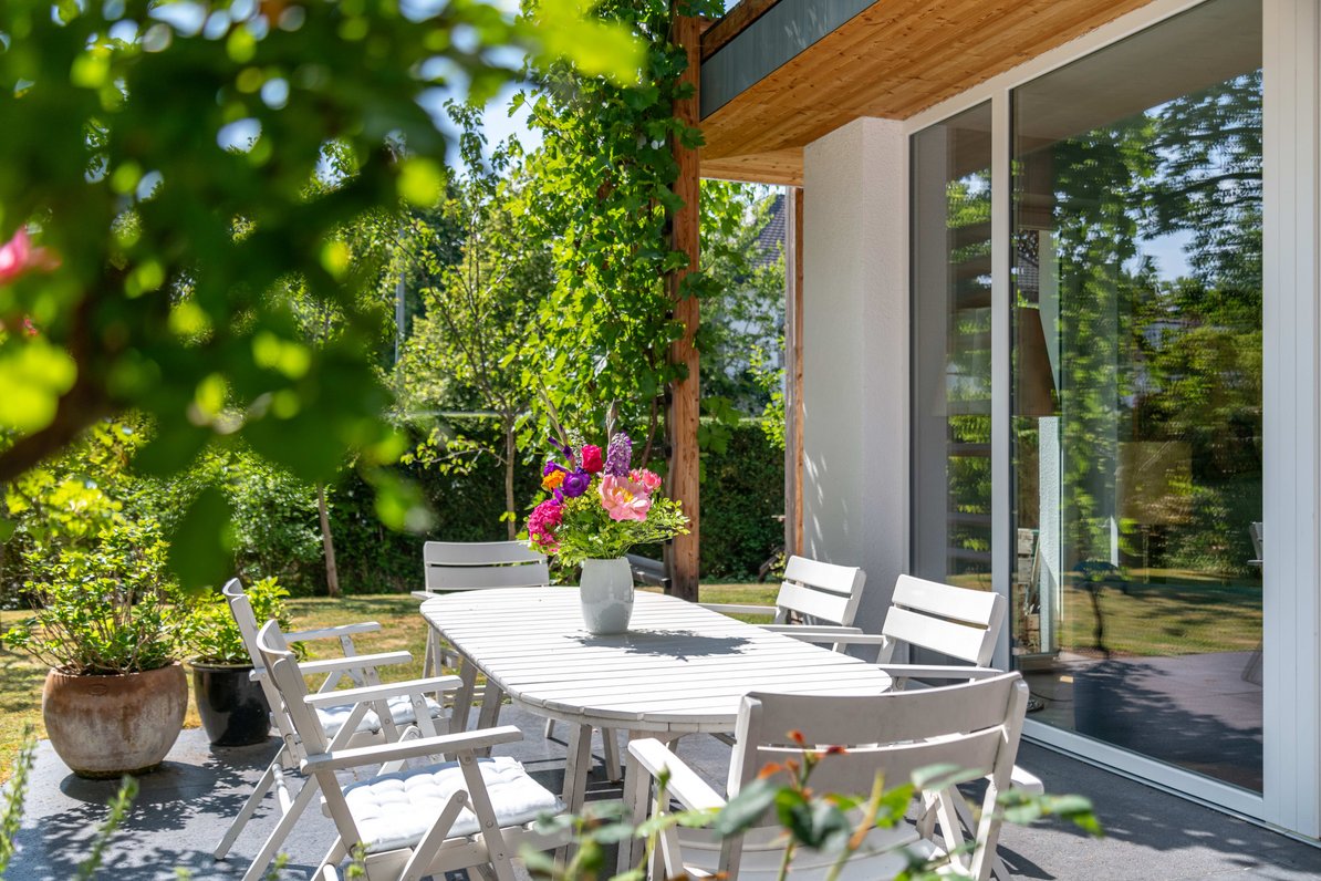 Magnificent south/west-facing terrace