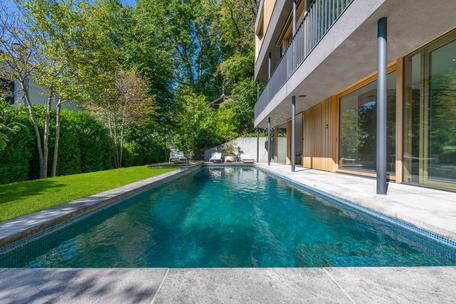 Architekten-Villa mit hochklassiger Ästhetik, Spa-Bereich und Pool in einzigartiger Lage