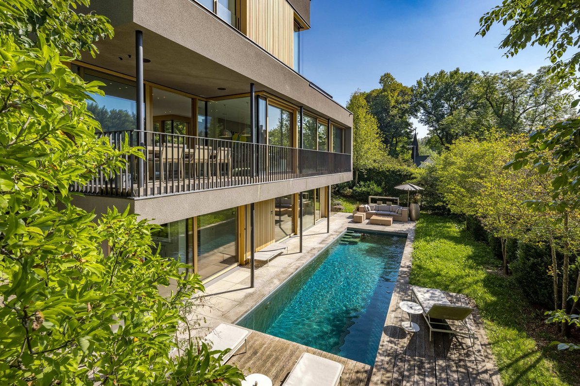 The timeless, high-end architecture is nestled in idyllic natural surroundings
