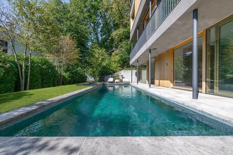 Architekten-Villa mit hochklassiger Ästhetik, Spa-Bereich und Pool in einzigartiger Lage