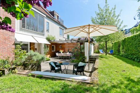 Architektenhaus - Individuelles Design und charmantes Wohnambiente mitten in Gern