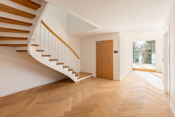 Geräumiger Eingangsbereich