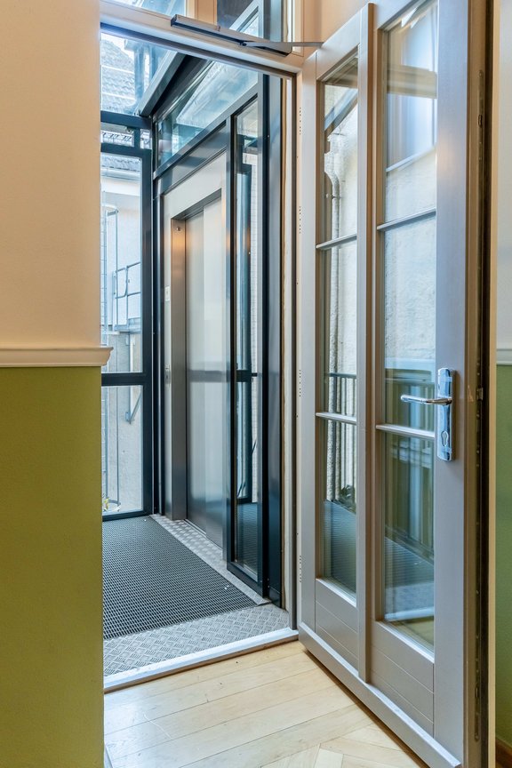 Lift ins Zwischengeschoss