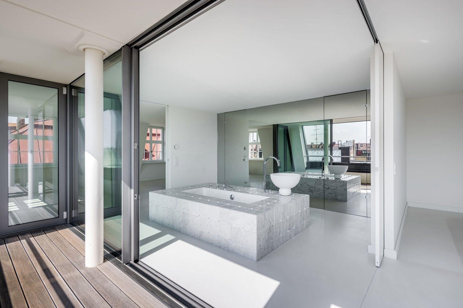 Freistehende Design-Wanne